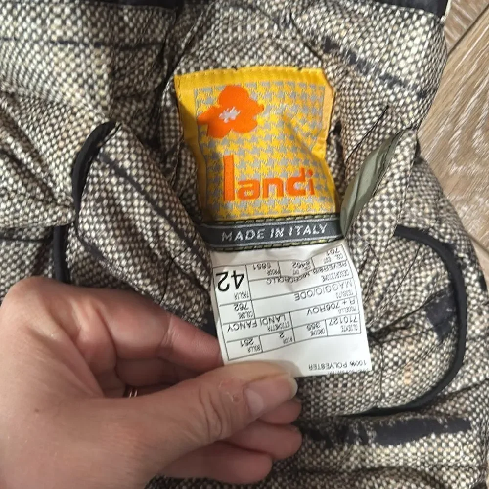 Landi Reversible Puffer Jacket - Picture 3 of 5